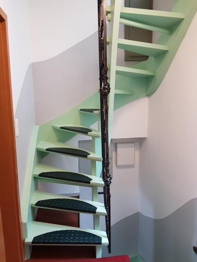 Haus Marlene Apartment Zell an der Mosel Bagian luar foto