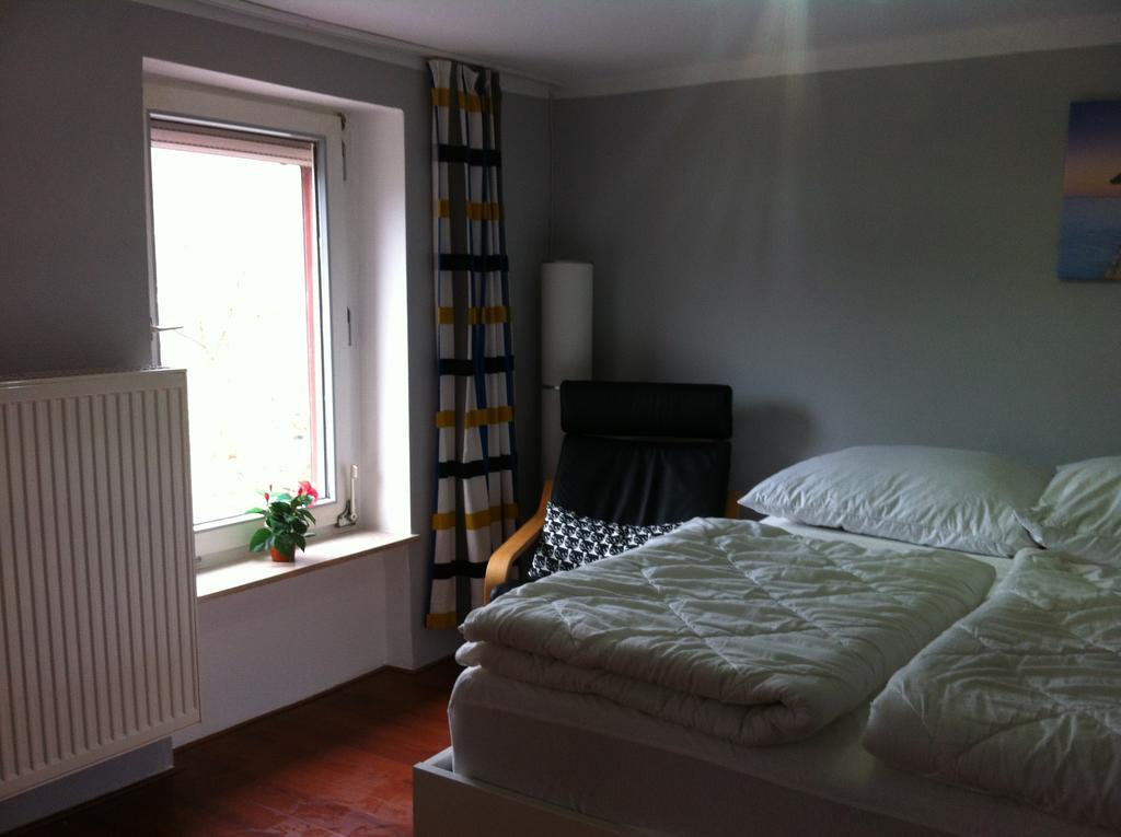 Haus Marlene Apartment Zell an der Mosel Bagian luar foto